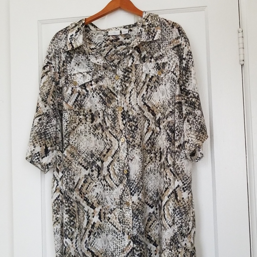 Jaclyn Smith shirt